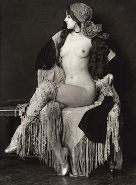 C Ziegfeld Girl Hazel Forbes Photographed By Tumbex My XXX Hot Girl