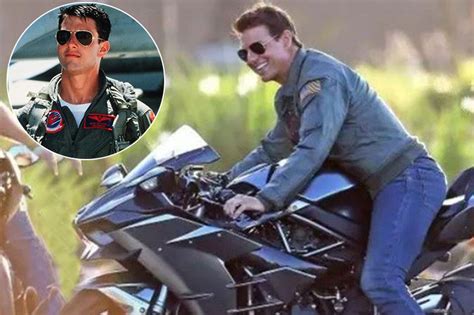 Top gun 2 release date top gun bikes tom cruise captain maverick ethan hunt bmw triumph. Tom Cruise rides Kawasaki Ninja H2 Carbon for Top Gun 2 ...