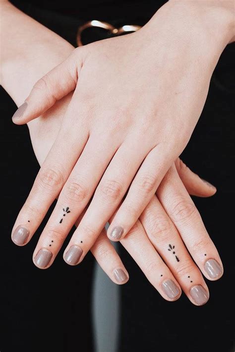 Finger Tattoos Simple Yet Unique Designs At Your Fingertips Glaminati