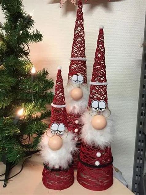30 Eye Catching Diy Christmas Decorations And Crafts 15 In 2020 Xmas