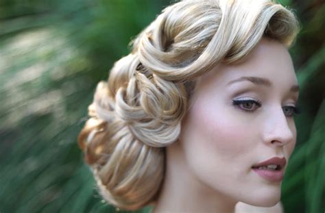 Vintage wedding hairdos help modern brides stand out of the crowd with the very special looks their mothers and grandmothers created. Vintage Wedding: 1940s to 1970s Wedding Hairstyles | Bride ...
