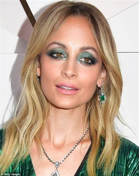 Nicole Richie Shines In Emerald Dress At Revolve Awards Daily Mail Online