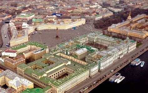 Contar toda la historia del hermitage es casi como contar la historia de rusia, por lo importante que es este museo en la vida. El Museo Hermitage de San Petersburgo - Buena Vibra