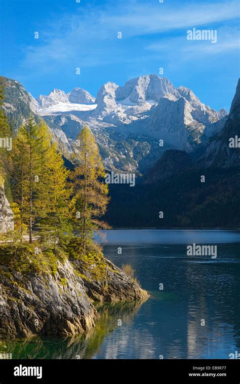 Vorderer Gosausee Lake Dachstein Mountains At The Back Gosau Lake
