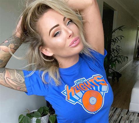 Isabelle Deltore Bio Age Height ️ Instagram Biography