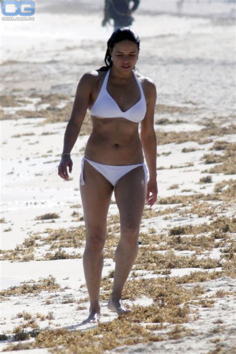 Michelle Rodriguez Nackt Nacktbilder Playboy Nacktfotos Fakes Oben