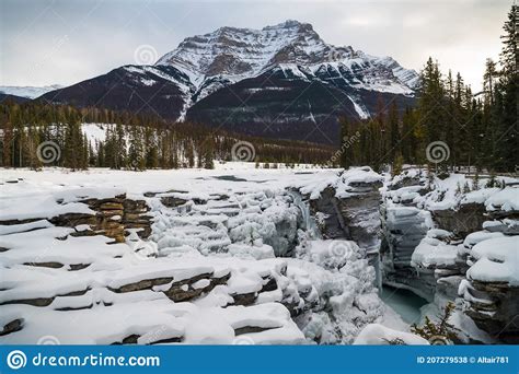 Frozen Athabasca Falls In Winter Stock Photo Image Of Landscape