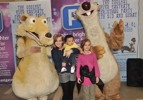 Book Ice Age Characters For Corporate Events | Rainbow Productions