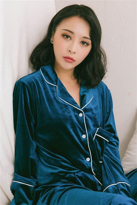 Korean Cute Sexy Pretty Ryu Hyeonju Lingery Set 16012018