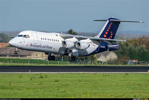 Oo Dwe Brussels Airlines British Aerospace Bae 146 300avro Rj100 At