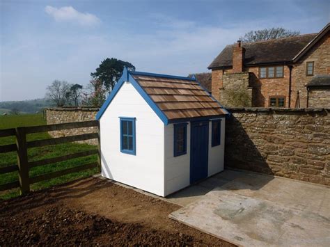 Jb western red cedar shingles and shakes from marley eternit are a truly renewable and sustainable roofing and cladding material, with one of the lowest carbon footprints of any widely used building. Large cream & blue playhouse with cedar shingle roof ...