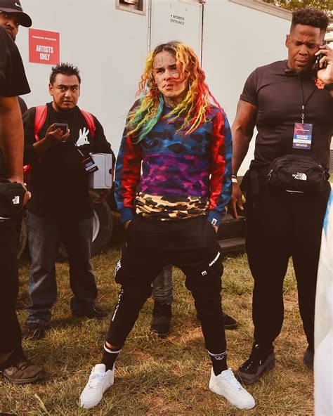 Ix Ine Outfit From November WHATS ON THE STAR