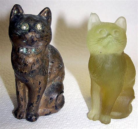 2 Vintage Glass Cats 1 Is Goofus Glass Cat Sitting Cats Animal Charms