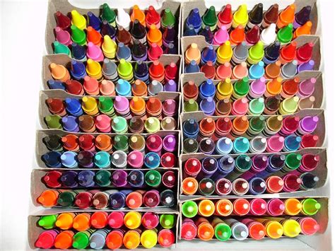 Crayola Boxbucket Of 200 Crayons Flickr Photo Sharing