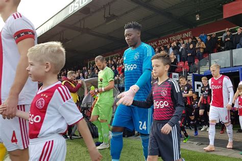 Ajax took it easy and pec could not do much in return. Ga jij als mascotte mee naar PEC Zwolle - Ajax?