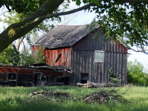 Run Down Shed By Melissa Vigil On Capture Wisconsin Barn Pictures