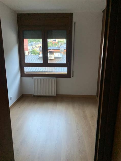 Anuncios de particulares y agencias, con muchas piso en andorra la vella, 140.00 m. Piso de Alquiler en Andorra la Vella