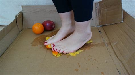 Caroline Barefoot Fruit Crush Want Feet Foot Fetish Videos Sexy