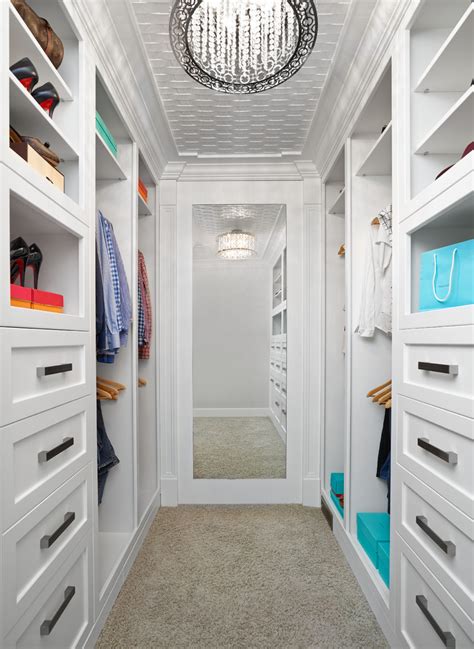 Ideas Of Functional And Practical Walk In Closet For Home Homesfeed