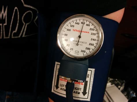 How To Manually Take Blood Pressure 10 Steps With Pictures