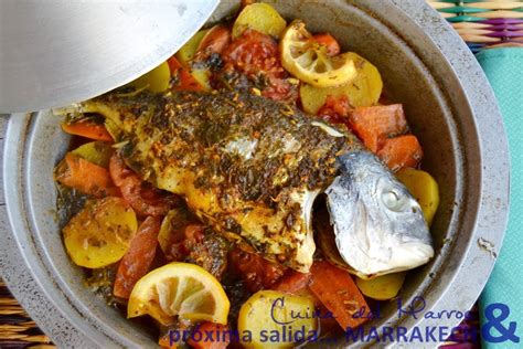 Un símbolo de la gastronomía de este país por ser simple. Receptes de cuina del Marroc: El tajine de pescado te ...