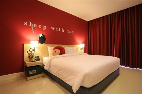 Located in patong, sleep with me hotel design hotel @ patong is in the city center and near the beach. SLEEP WITH ME HOTEL $53 ($̶9̶1̶) - Updated 2018 Prices ...