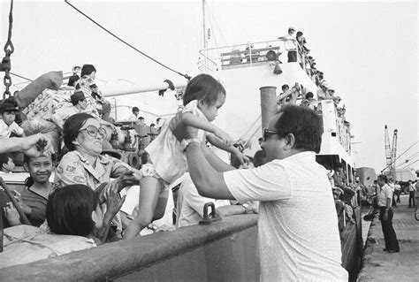 Historic footage from april 1975 shows the mass evacuation of saigon as the people's army of vietnam encircles and takes control of the city, undoing years of warfighting by the united states. The fall of Saigon 1975 - Chicago Tribune