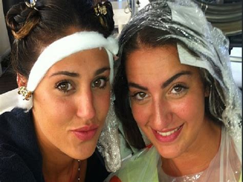 Cecilia rodriguez e ignazio moser fanpage. Belen Rodriguez, Cecilia e Adelaide De Martino da Aldo ...