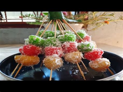 Jajanan khas banyumas ini tergolong unik dalam pembuatannya. Jajanan Pasar - Punya Singkong Olah Saja Jadi Cenil Pasti Enak - YouTube