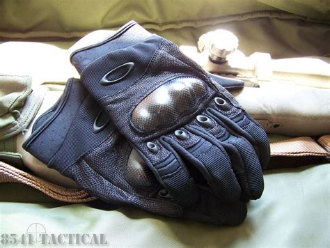 8541 tactical oakley standard issue assault gloves