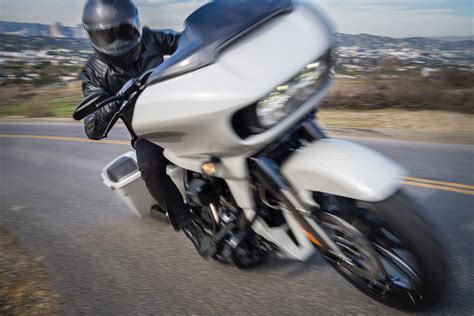 To keep this sheer power in check, harley has added some electronic helpers to the cvo. 2020 Harley-Davidson CVO Road Glide Guide • Total Motorcycle