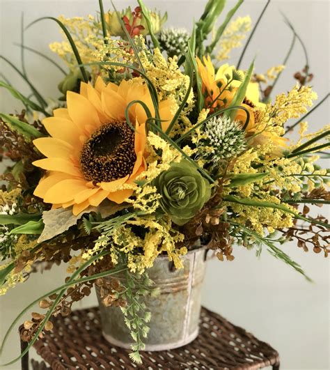 The farmer's life is a noble one. The Colleen sunflower centerpiece for tablefarmhouse ...