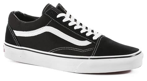 This is done best with the shoelaces completely uninstalled from the shoe. Vans Old Skool Skate Shoes - Free Shipping | Tactics