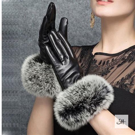 Womens Luxury Leather Gloves With Real Fox Fur Sleek Heart