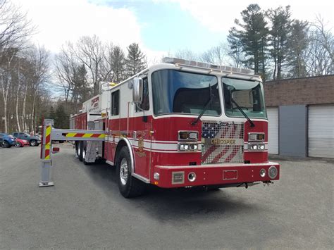 Chicopee Fire Department Kme Severe Service 100 Midmount Aerial Fire