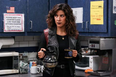 Brooklyn Nine Nine Season 6 Episode 2 Stephanie Beatriz As Rosa Diaz