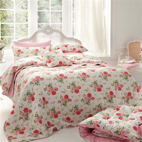 Antique Rose Bouquet Bedspread Bedding Ranges Cath Kidston Bedroom