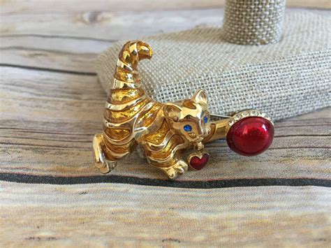 Gold Toned Metal Rhinestone Cat Pin Vintage Kitten Brooch With Yellow
