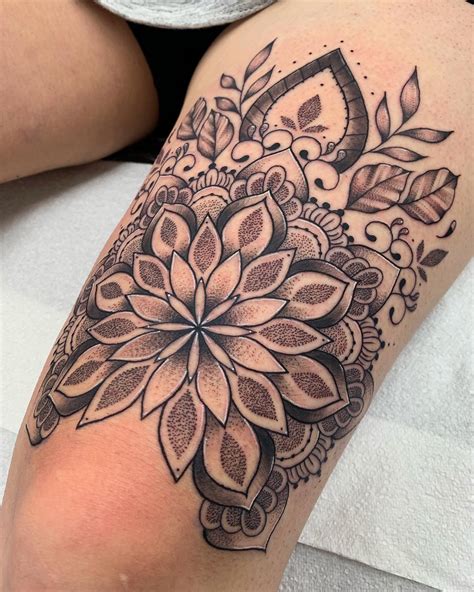 Mandala above the knee | Tattoo ideen unterarm, Tattoo ideen unterarm