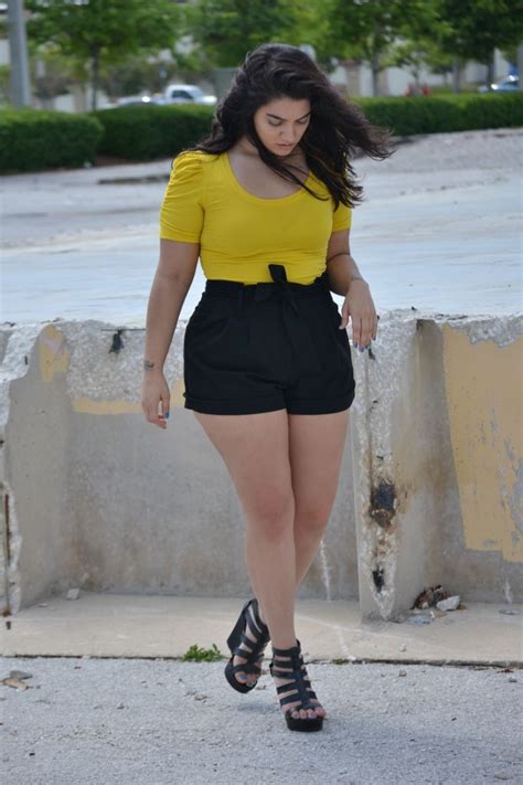 Thick Girl Summer Lookbook Outfit Ideas Nadia Aboulhosn Plus Size