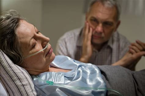 Can Coma Patients Hear You Families Should Tell Stories To Loved Ones