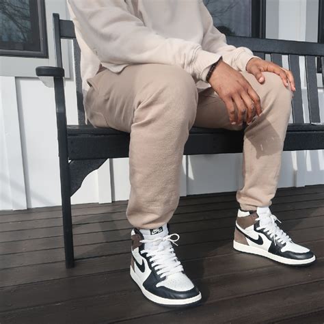 How To Style The Air Jordan 1 ‘dark Mocha Sneakers Modern Future