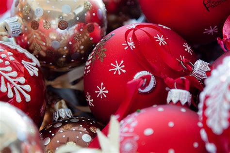 4.6 out of 5 stars, based on 38 reviews 38 ratings current price $25.99 $ 25. 20 Awesome Christmas Ball Ornaments | HomeMydesign