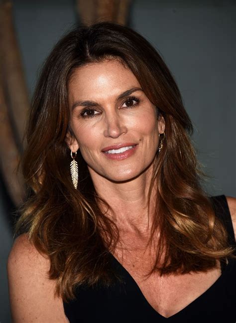 Stop Shaming Cindy Crawford For Looking Too Old