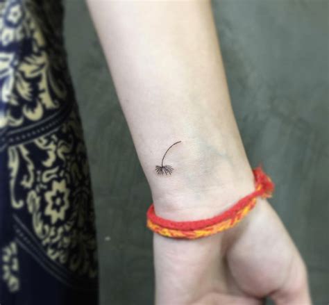 51 Tiny Tattoos Youre Going To Be Obsessed With Tattooblend