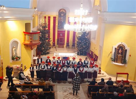 Božićni Koncert U Gospićkoj Katedrali Ika