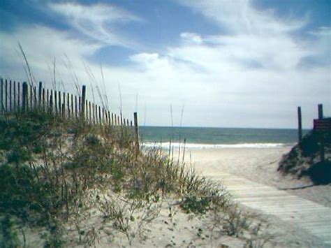 Entire cottage · 8 guests · 4 beds · 2 baths. Camp Lejeune, Onslow Beach NC - Onslow Beach, Camp Lejeune