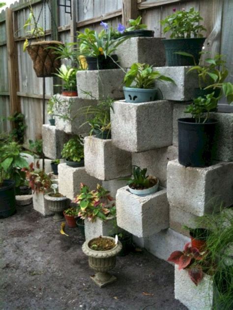 Cinder Block Garden Idea | Jardines verticales, Jardines, Jardines