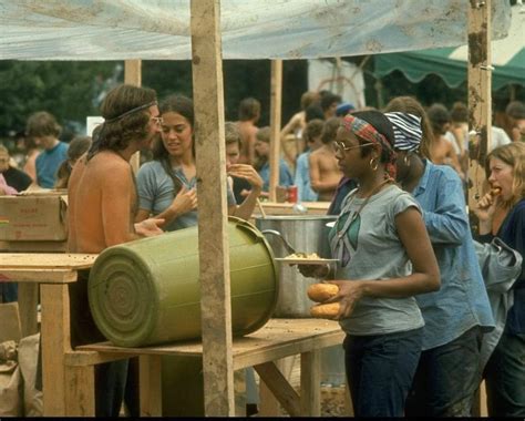 Experience The Spirit Of The Woodstock Festival With These Rarely Seen