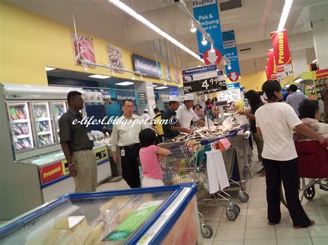 Here'show tesco malaysia do food. e-lifesl: Tesco @ Kepong Village Mall